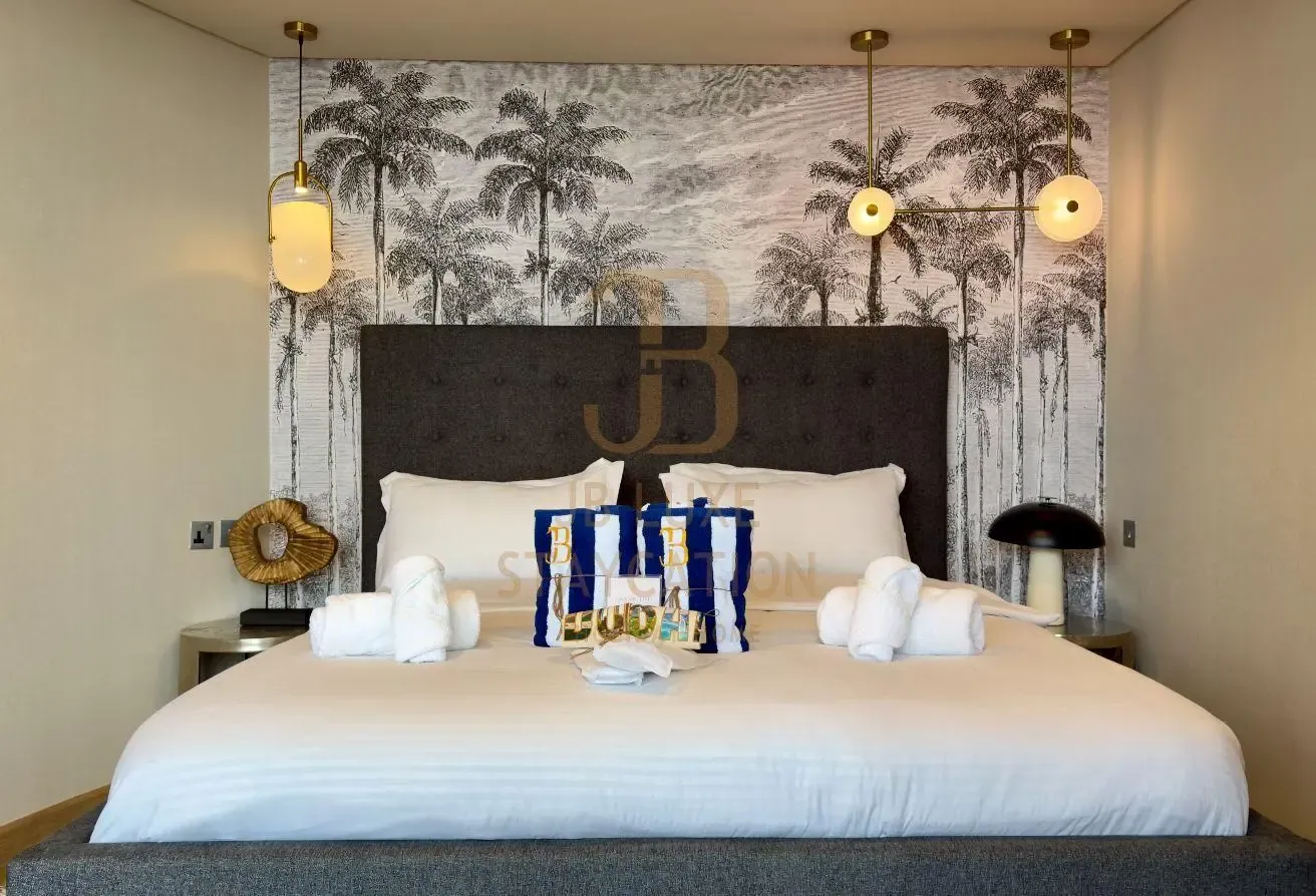 Upscale Studio with Dubai City View | DIFC