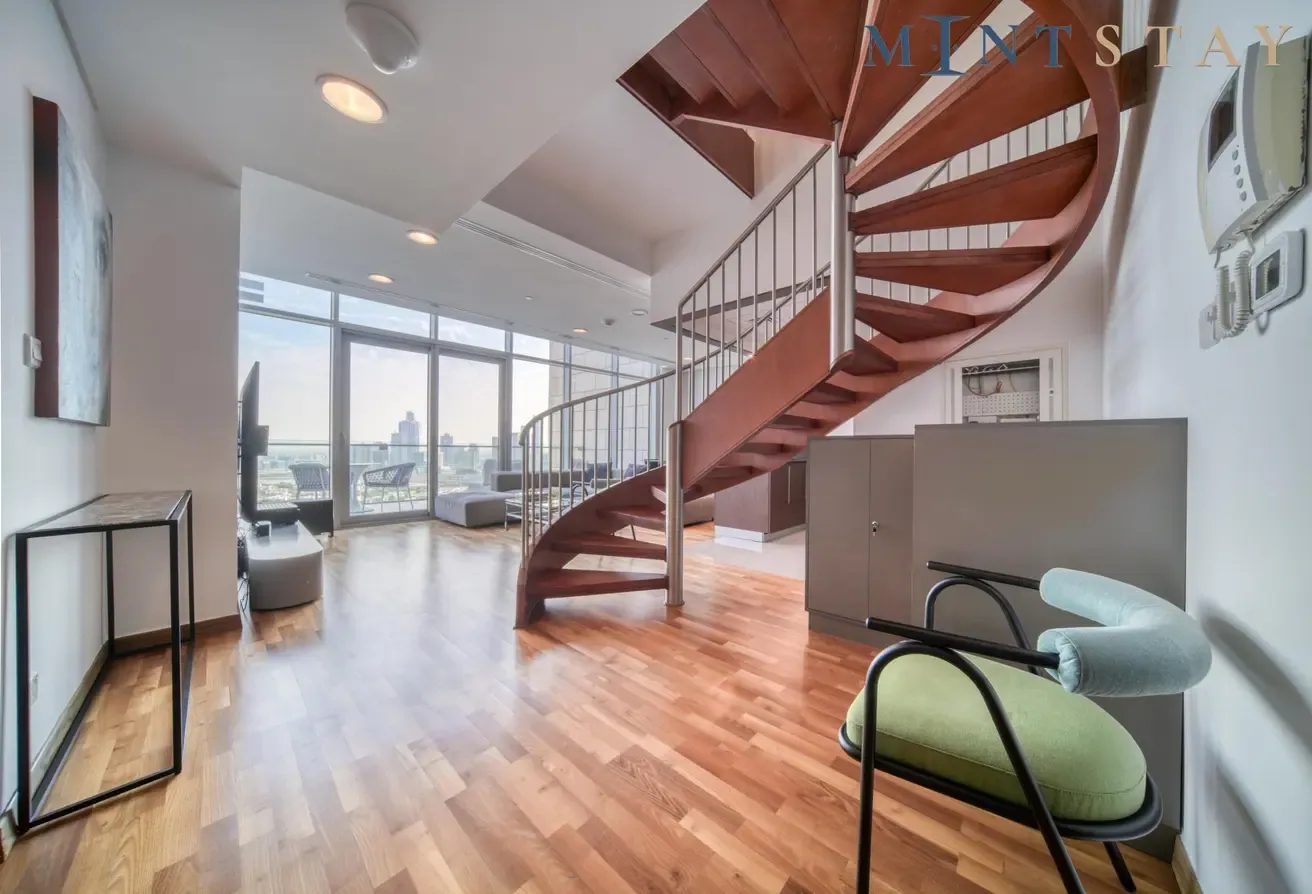 Prime DIFC Duplex with Iconic Skyline Views