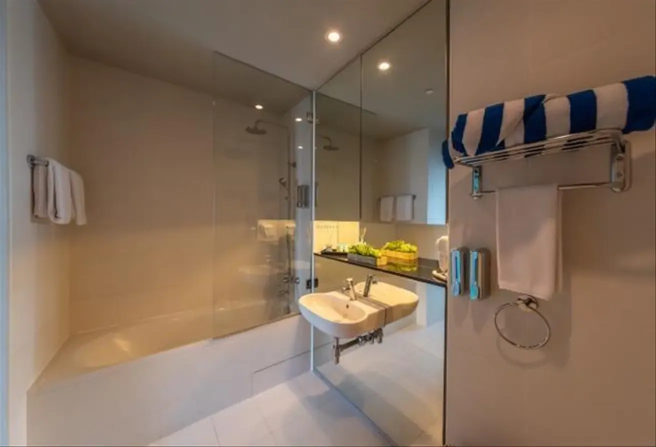 Luxury Apartment in High Floor