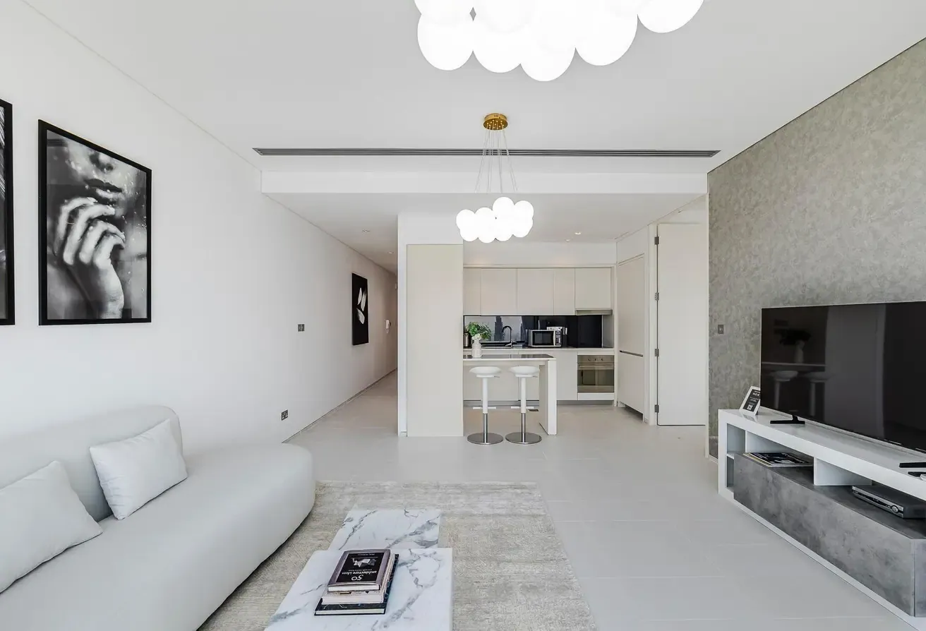 Stunning 1-BR | Burj Khalifa View | Prime Location