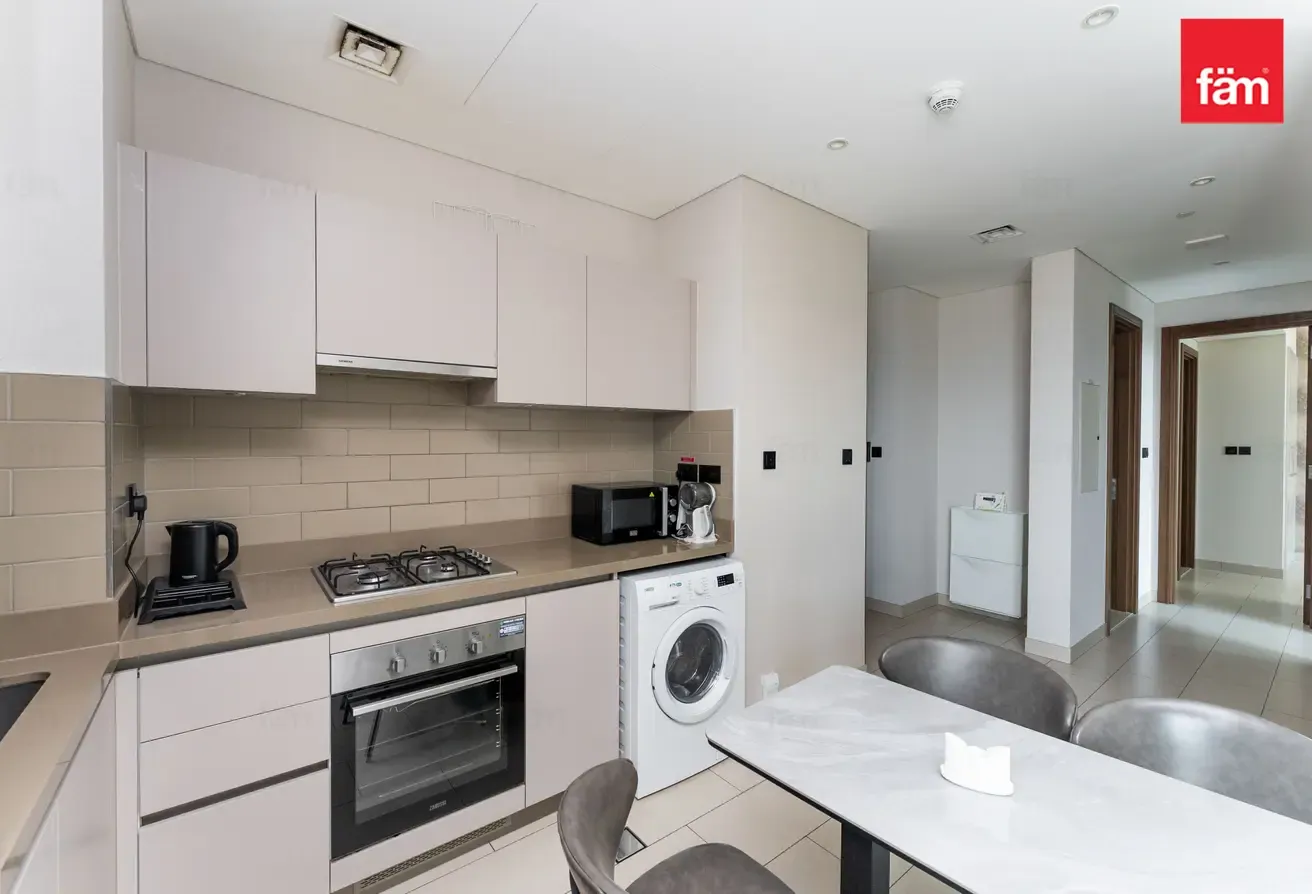 Stunning Unit | Move In Today | Furnished