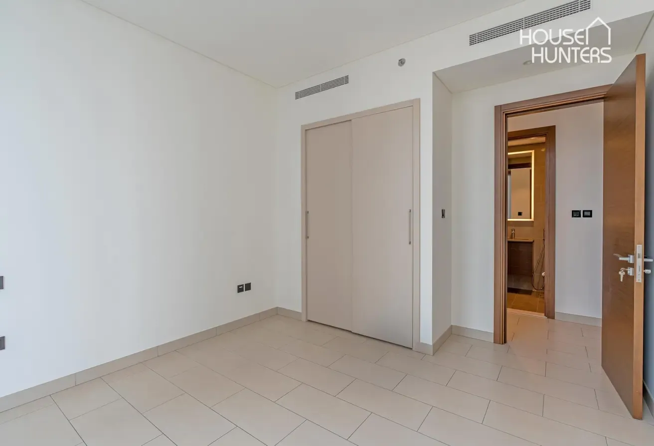 Burj Khalifa View | Vacant now | Unfurnished
