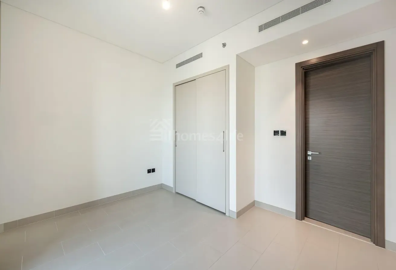 Spacious 2BR | Creek Vista Reserve | 4 Cheques