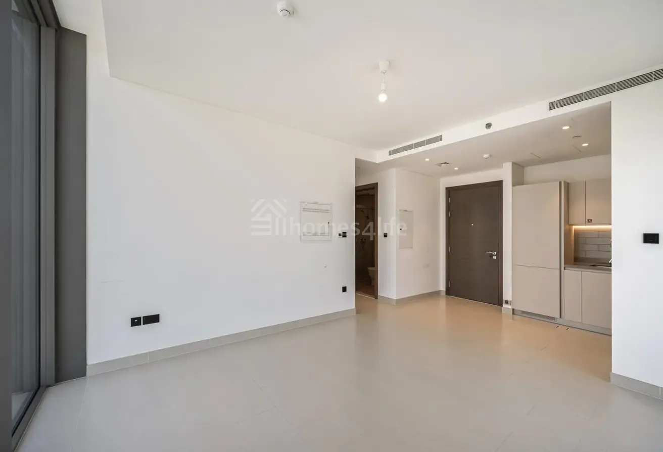 Spacious 2BR | Creek Vista Reserve | 4 Cheques