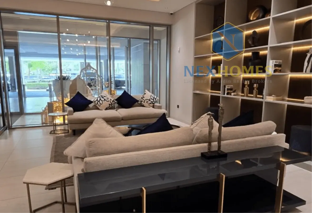 Higher Floor | Downtown View | Available from Oct