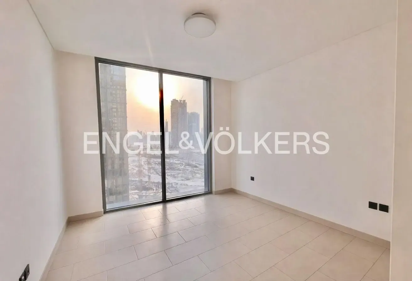 Luxury Apartment | Unfurnished | Prime Location