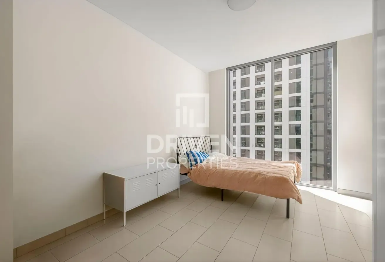 Spacious and Bright Apt | Prime Location