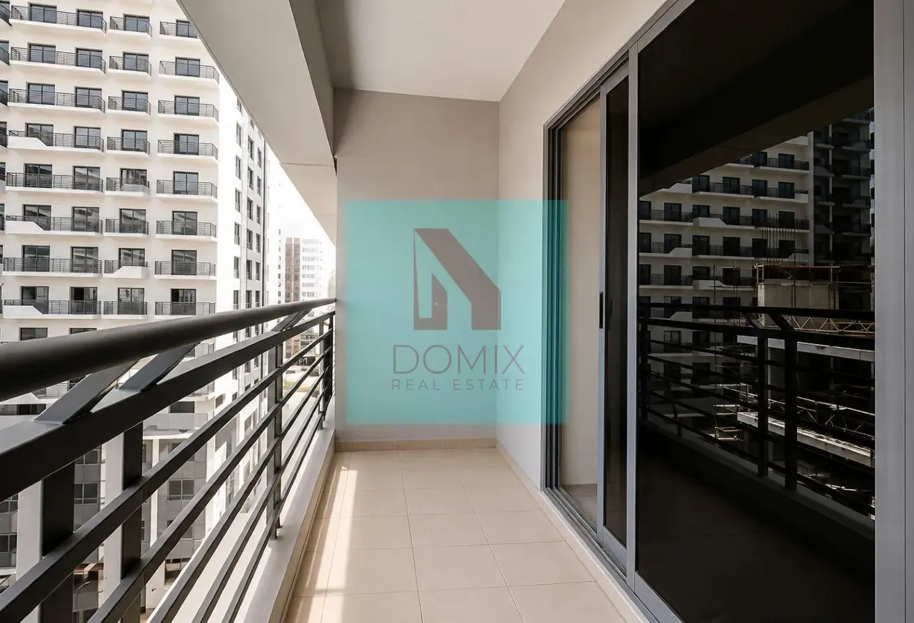 Large Studio with Balcony | Desert Sun Tower