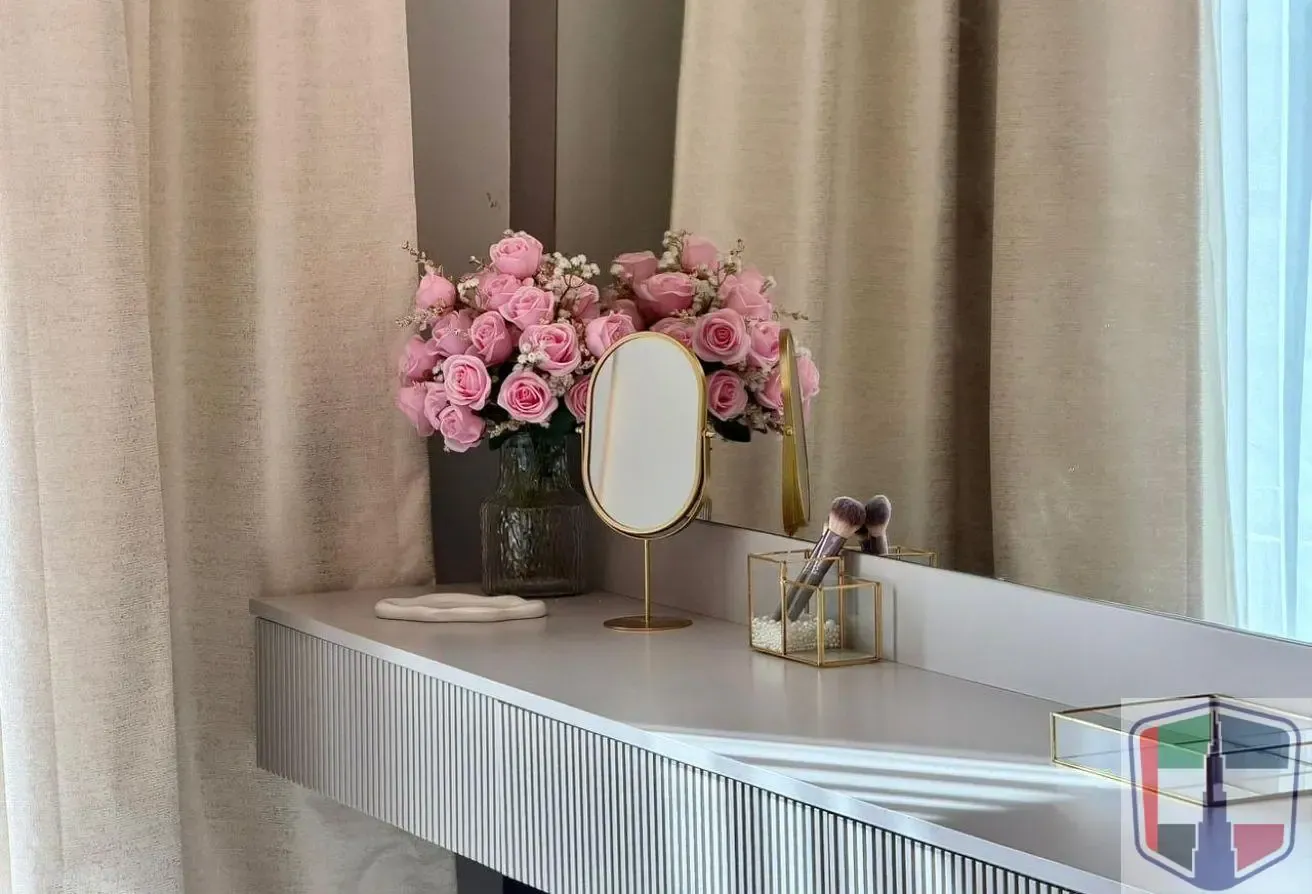 AVAILABLE I FURNISHED I ARJAN I OPENVIEW I FITTED