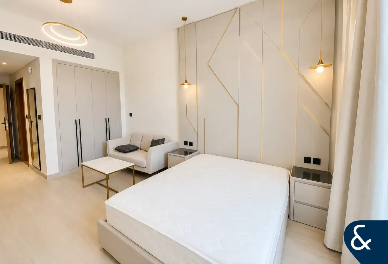 Well Maintained Studio | Furnished | Ready