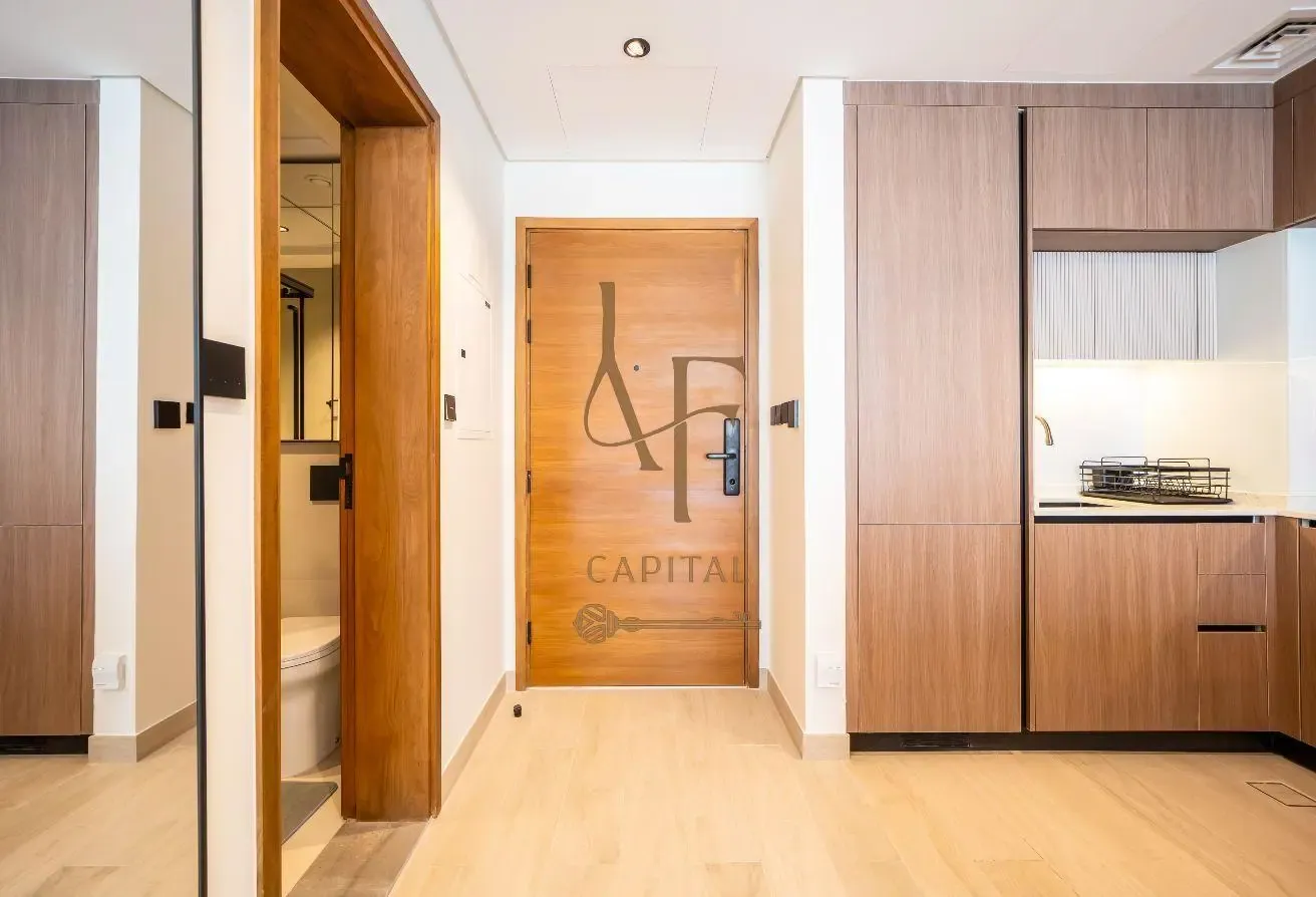 BRIGHT AND SPACIOUS | FULLY FURNISHED | ROAD VIEW