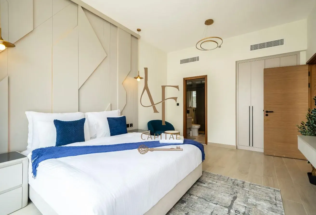 BRIGHT AND SPACIOUS | FULLY FURNISHED | ROAD VIEW