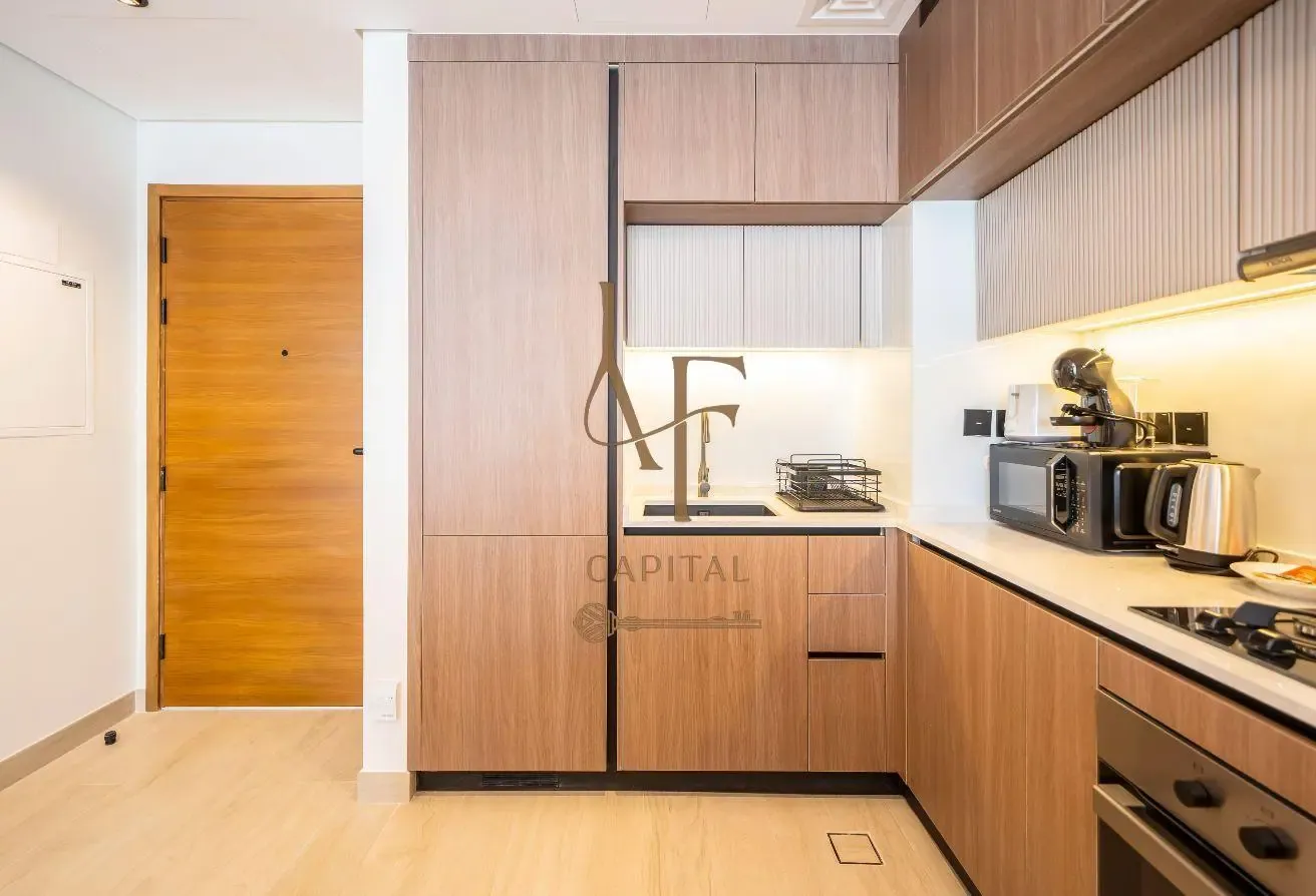 BRIGHT AND SPACIOUS | FULLY FURNISHED | ROAD VIEW