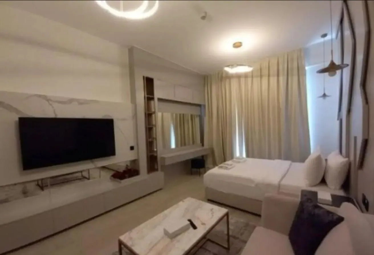 BRAND NEW | FURNISHED | READY TO MOVE