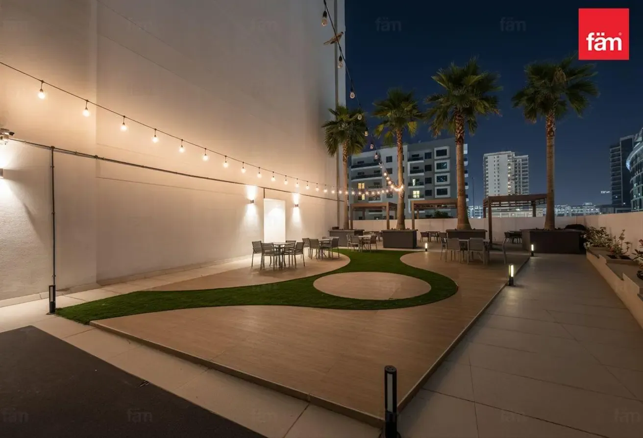 Fully Furnished | Corner Unit | Flexible Cheques