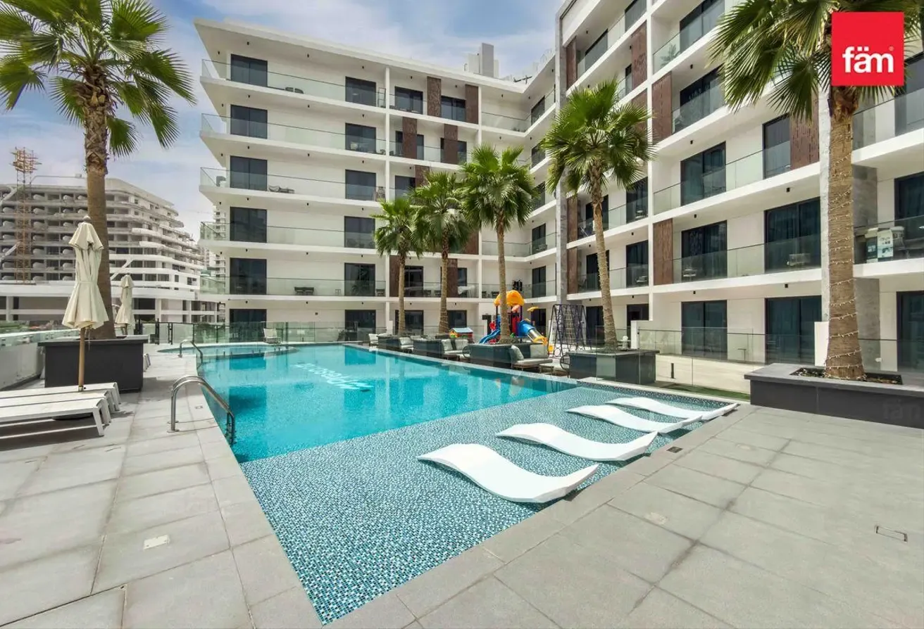 Fully Furnished | Corner Unit | Flexible Cheques