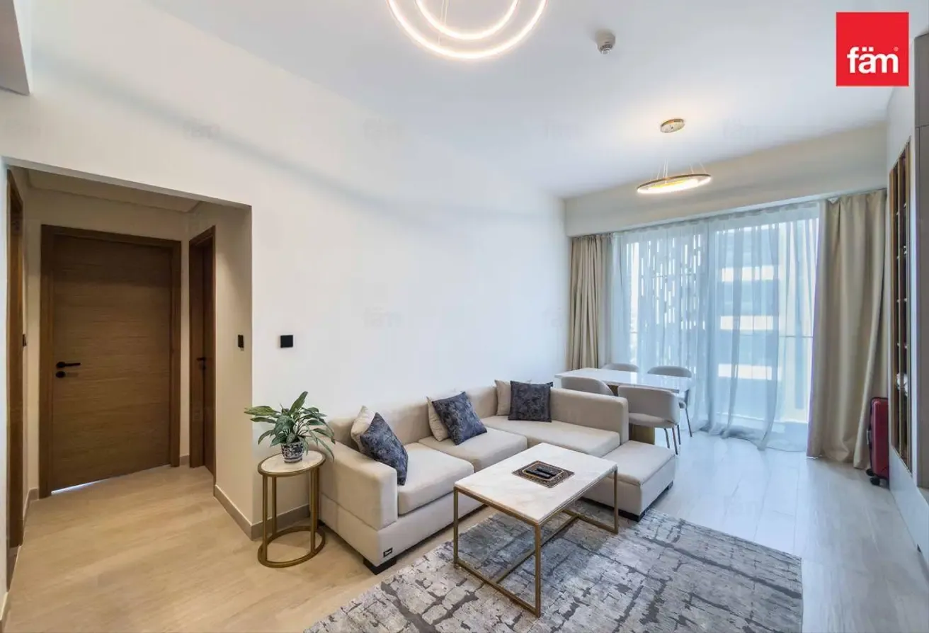 Fully Furnished | Corner Unit | Flexible Cheques