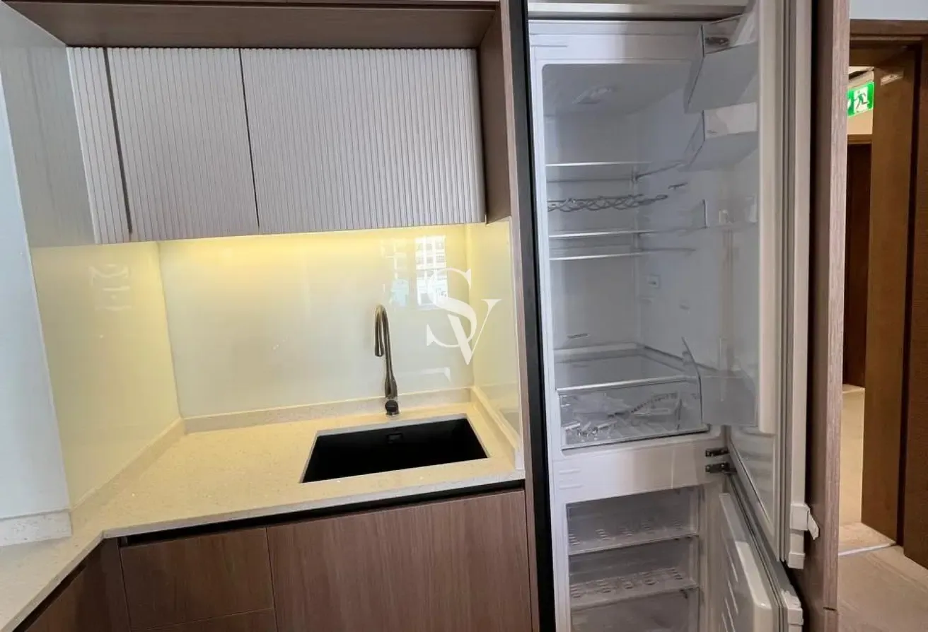 Modern Furnished | Pool View 1BR+Study Smart Home