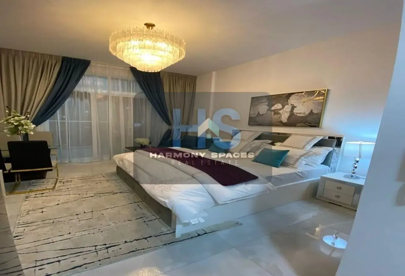 Furnished Studio | Large Layout | Near Metro