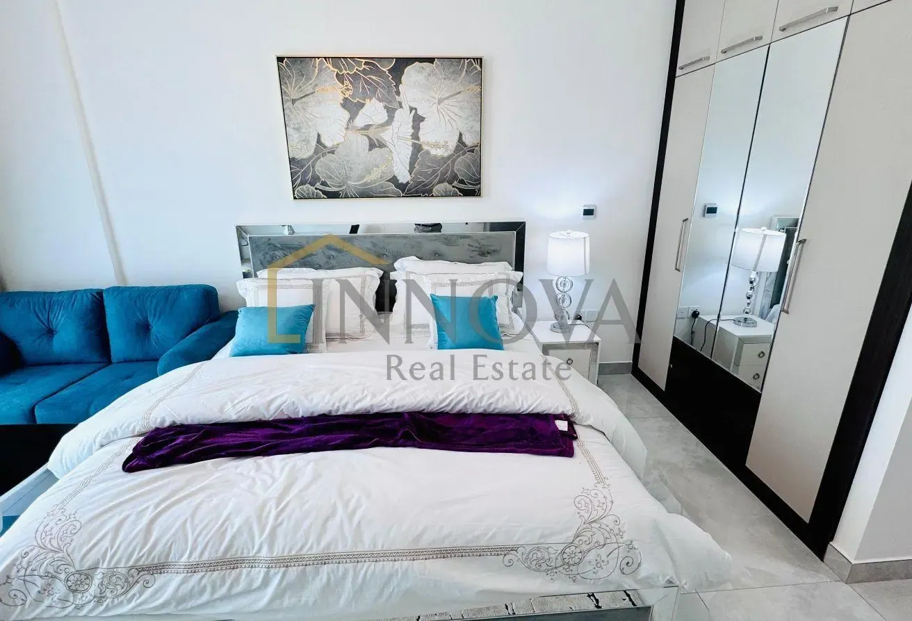 Fully Furnished Studio | Next to Metro Station