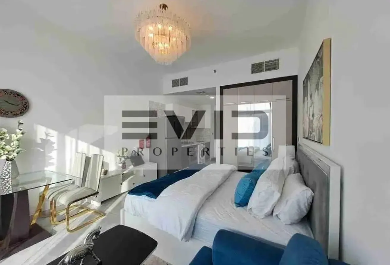 Metro Access | Smart Home |Luxury Furnished Studi0