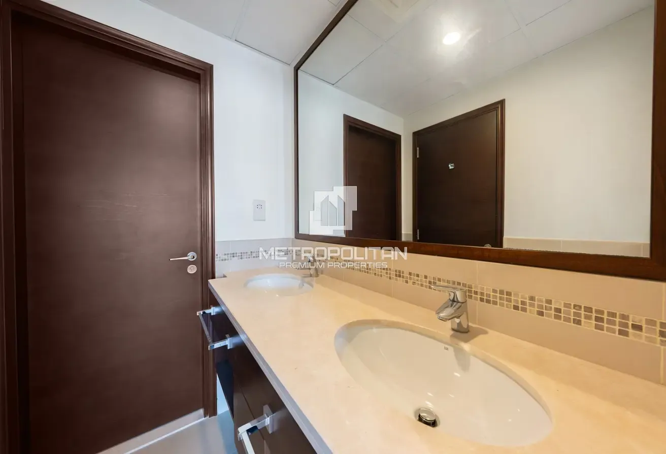 Move in Today | Spacious | Near Park & Amenities
