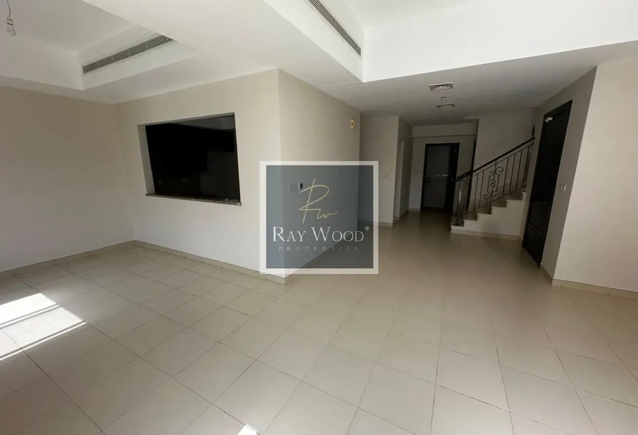 TYPE 3E | 3 BR +MAIDS | END UNIT | VACANT