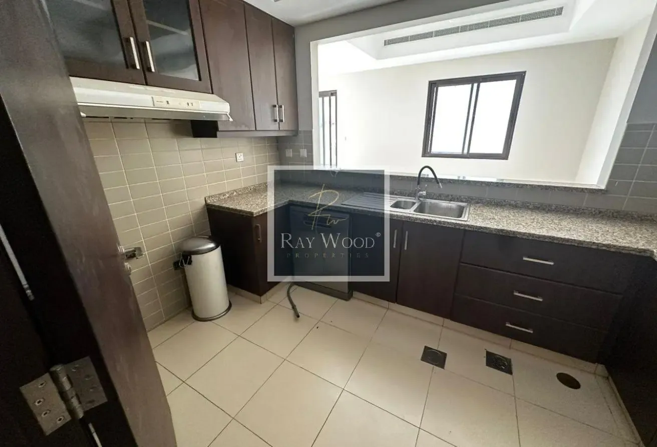 TYPE 3E | 3 BR +MAIDS | END UNIT | VACANT