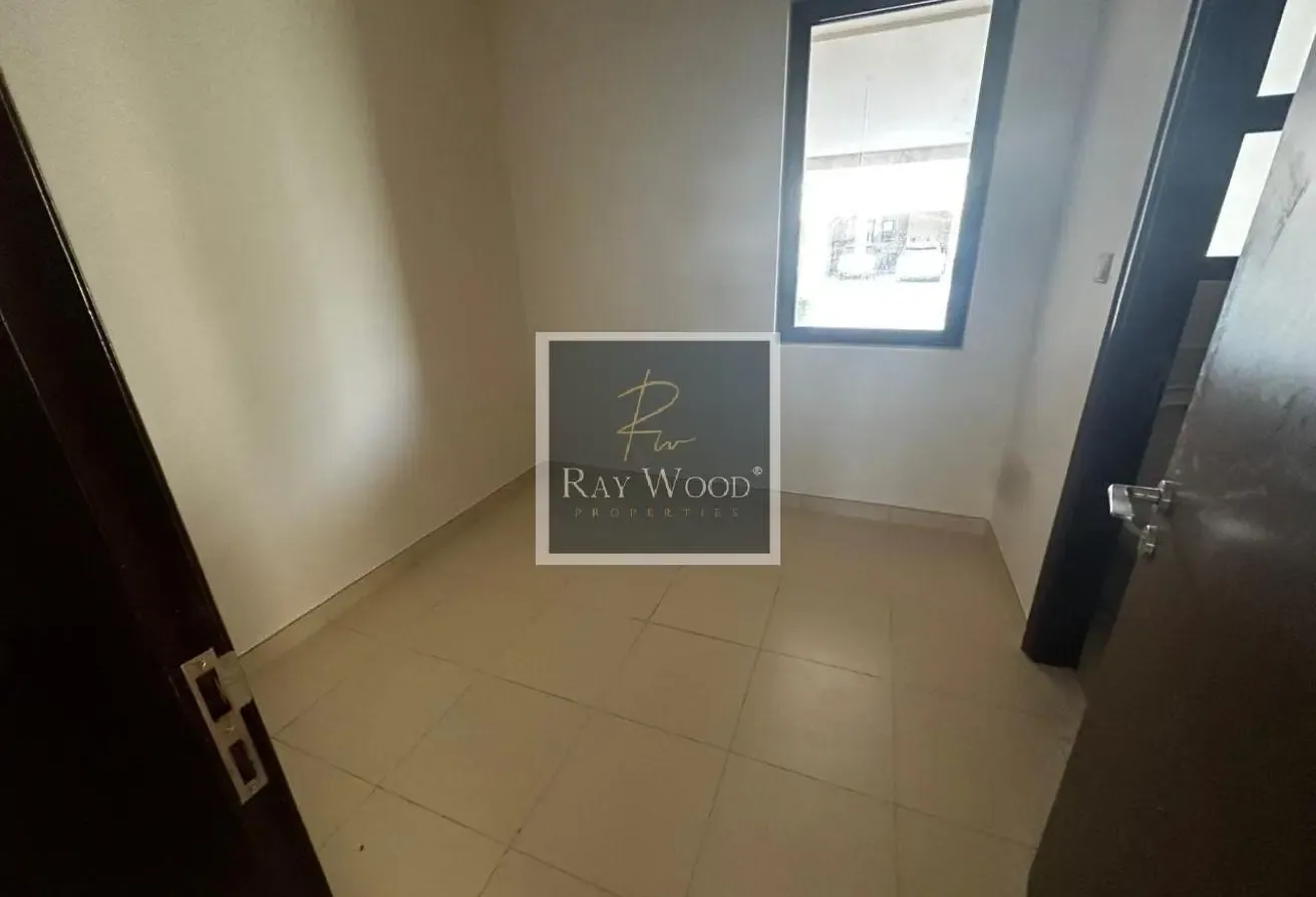 TYPE 3E | 3 BR +MAIDS | END UNIT | VACANT