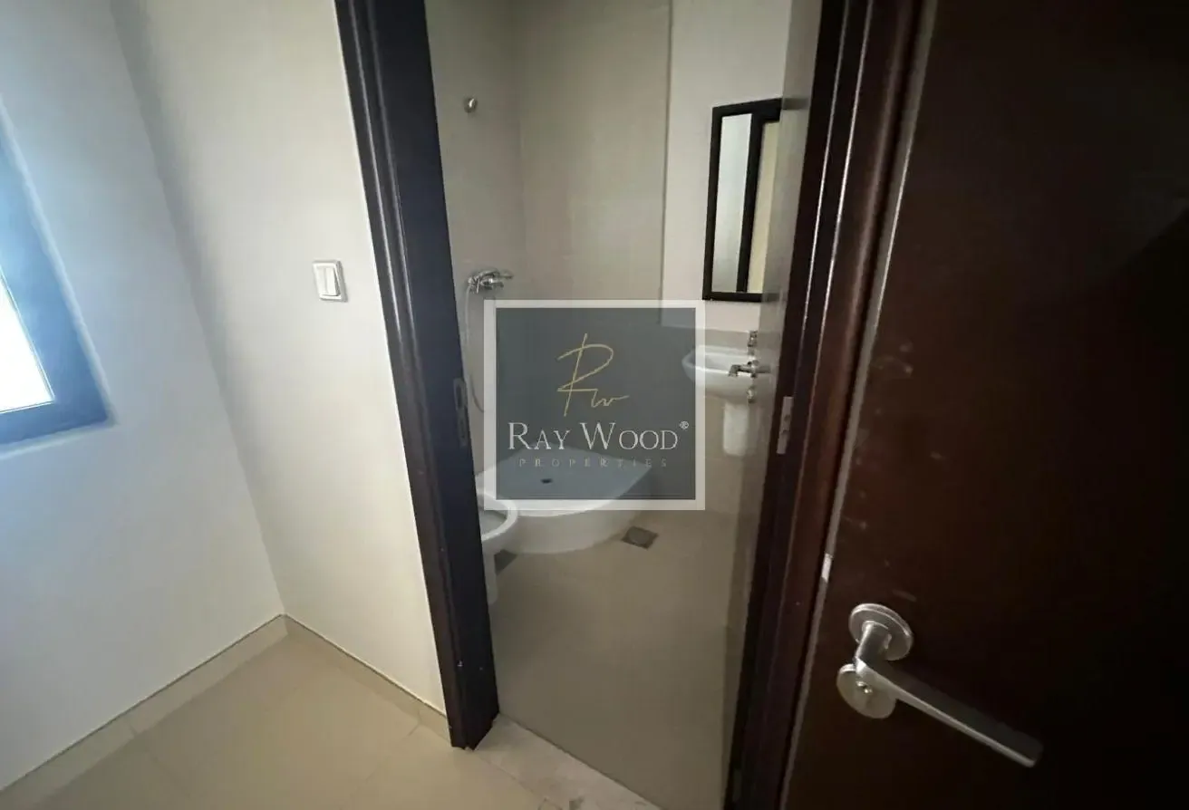 TYPE 3E | 3 BR +MAIDS | END UNIT | VACANT