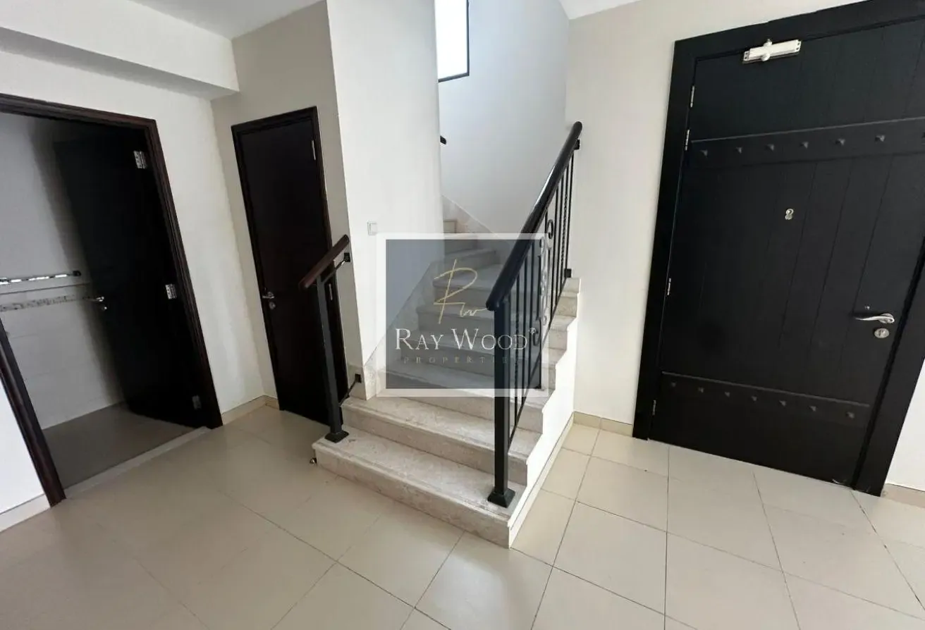 TYPE 3E | 3 BR +MAIDS | END UNIT | VACANT