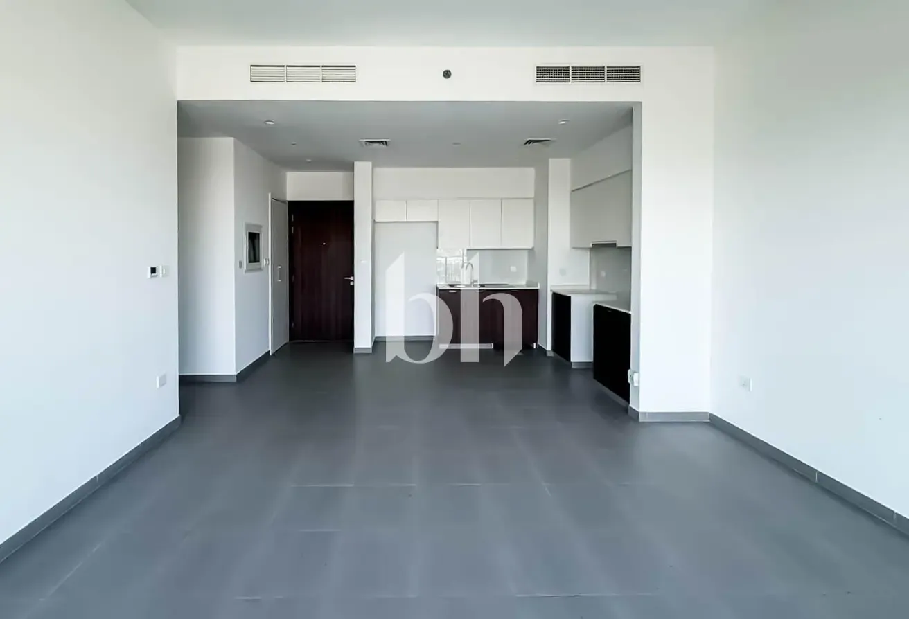 Golf-Course View | Vacant Now | Flexible Cheques