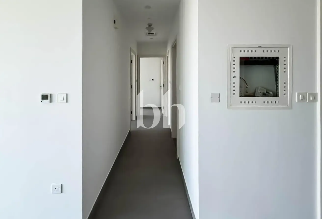 Golf-Course View | Vacant Now | Flexible Cheques
