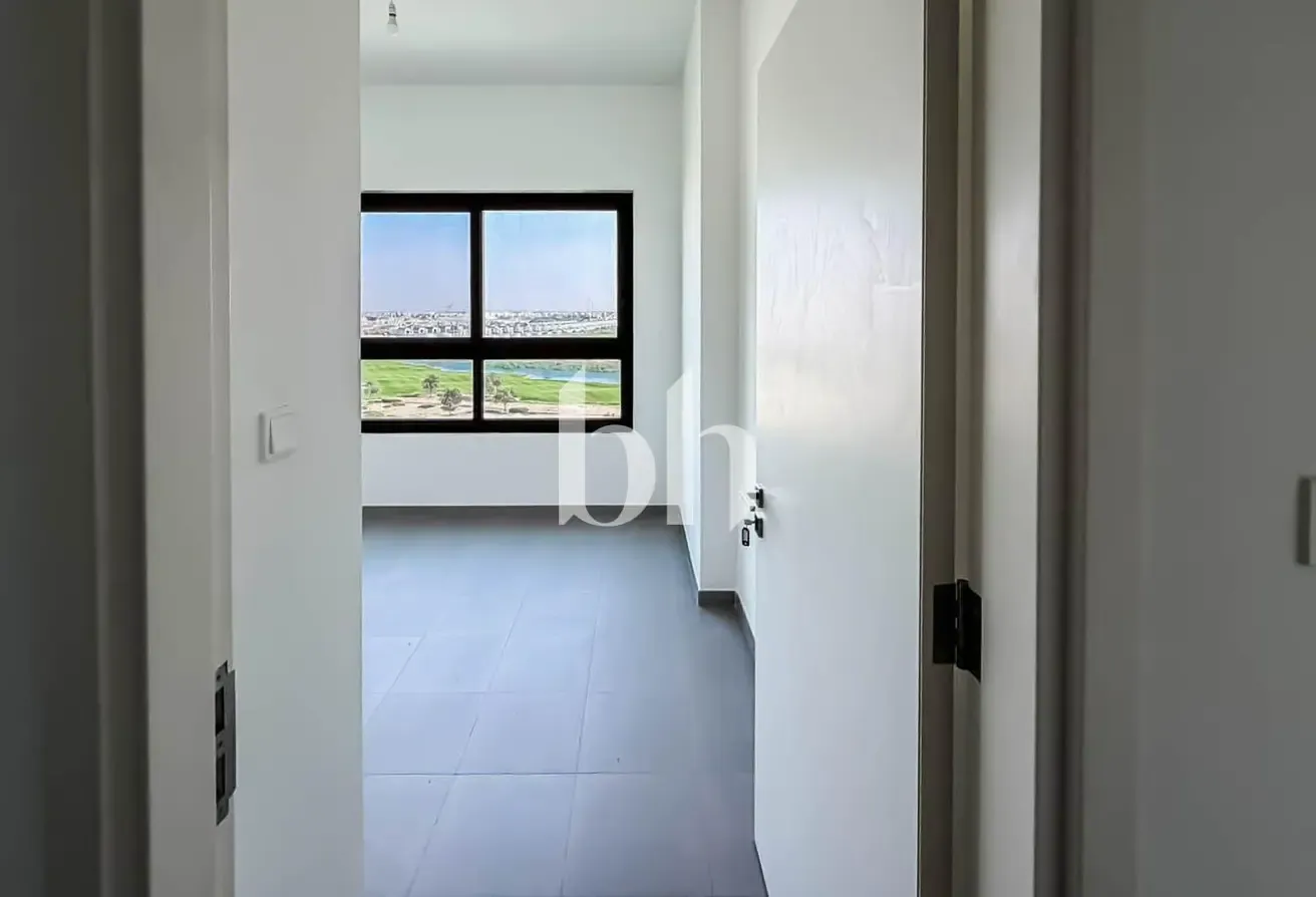 Golf-Course View | Vacant Now | Flexible Cheques