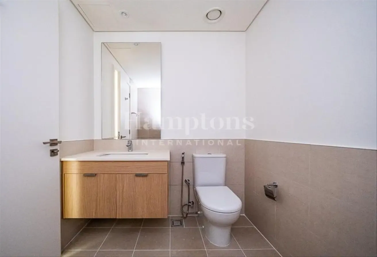 Golf and Pool View | Spacious | Available Mid June