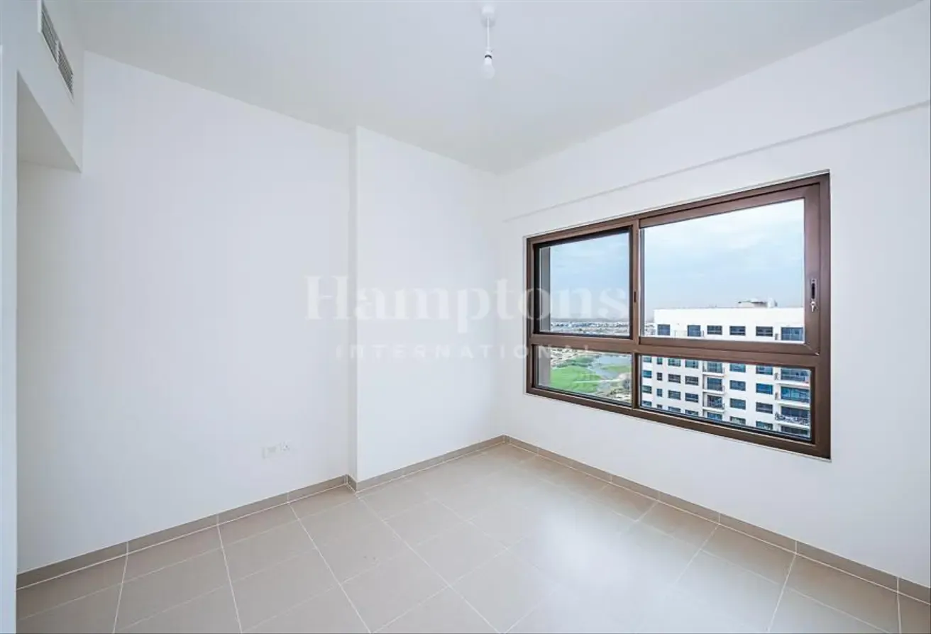 Golf and Pool View | Spacious | Available Mid June