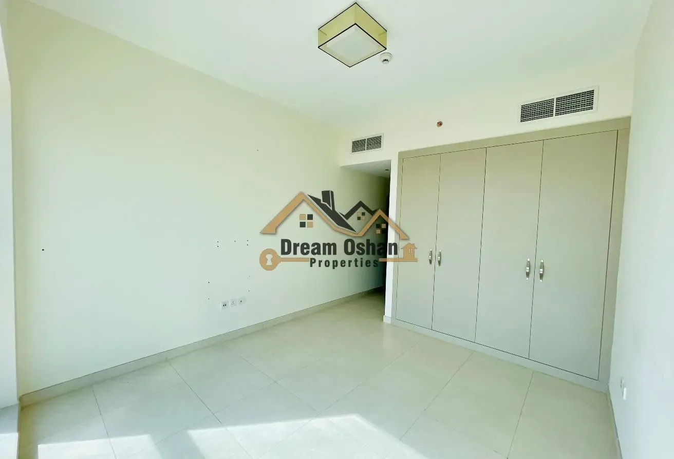 Ready 3BHK +Maids |Family Unit |Prime location