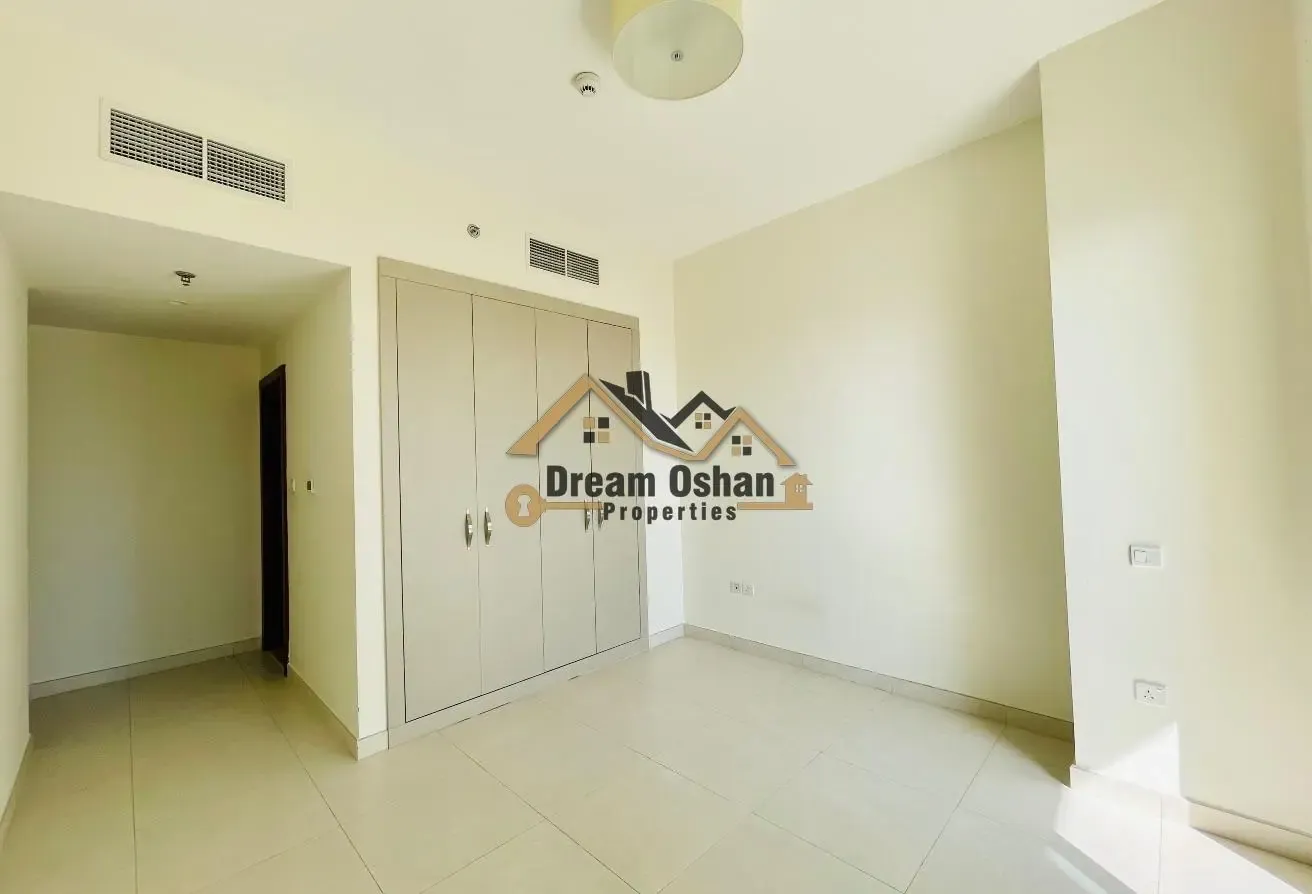 Ready 3BHK +Maids |Family Unit |Prime location