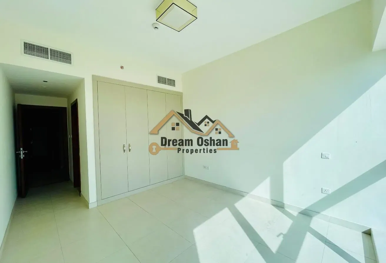 Ready 3BHK +Maids |Family Unit |Prime location