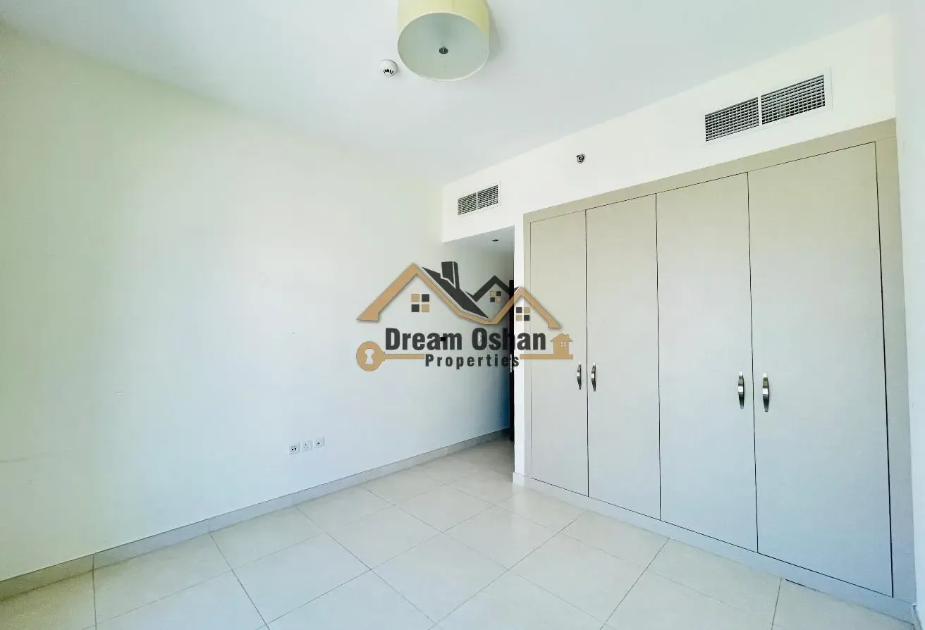Ready 3BHK +Maids |Family Unit |Prime location