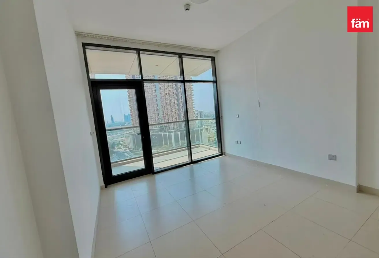 Luxury 1br  | Spacious Layout | Vacant