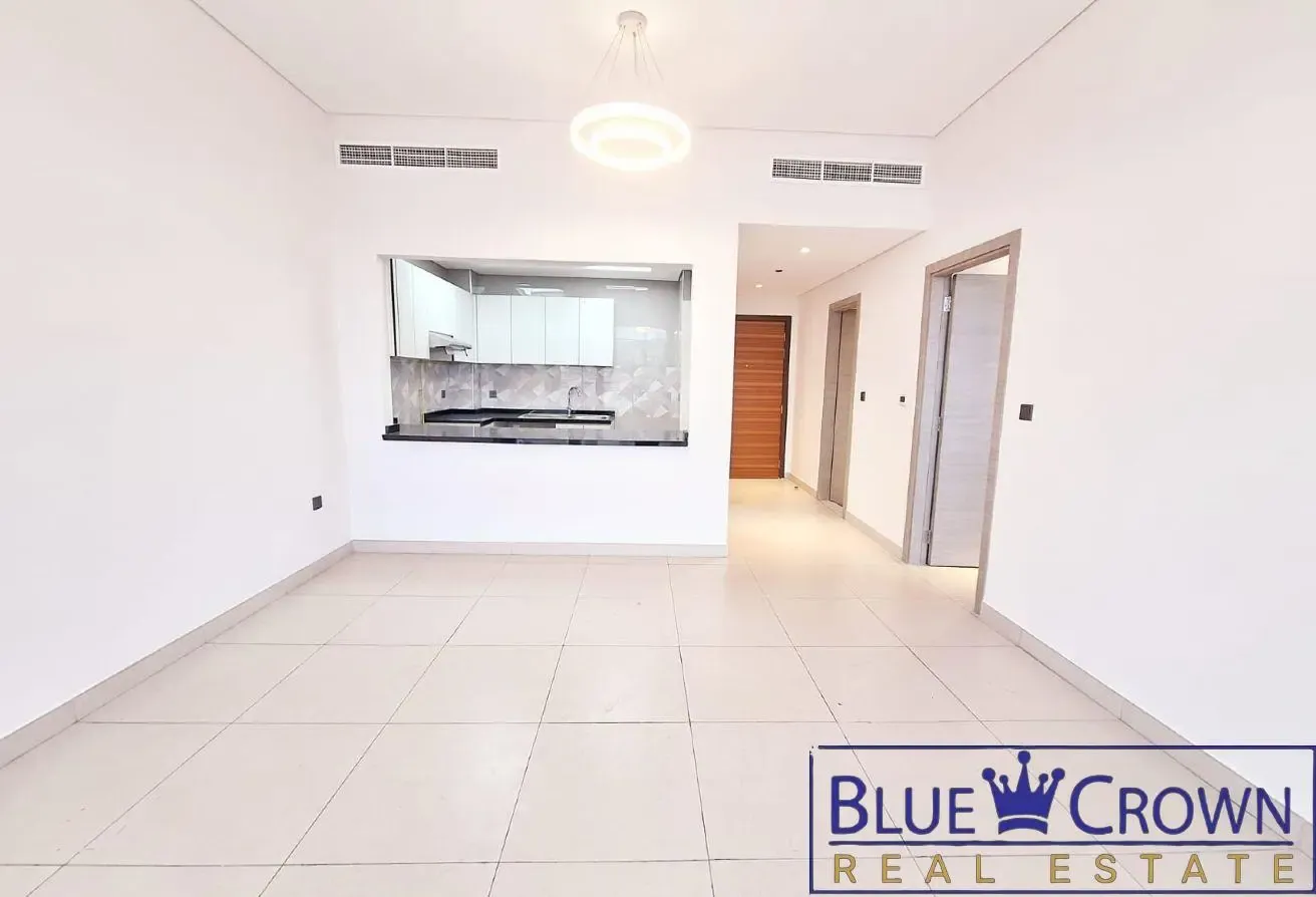 Spacious 1 Bedroom with Excellent Amenities