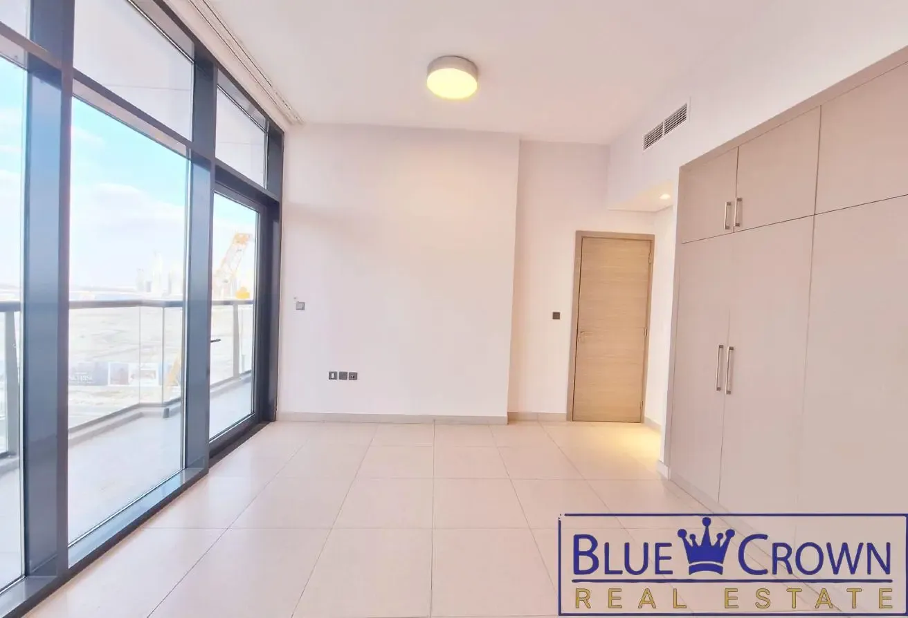 Spacious 1 Bedroom with Excellent Amenities