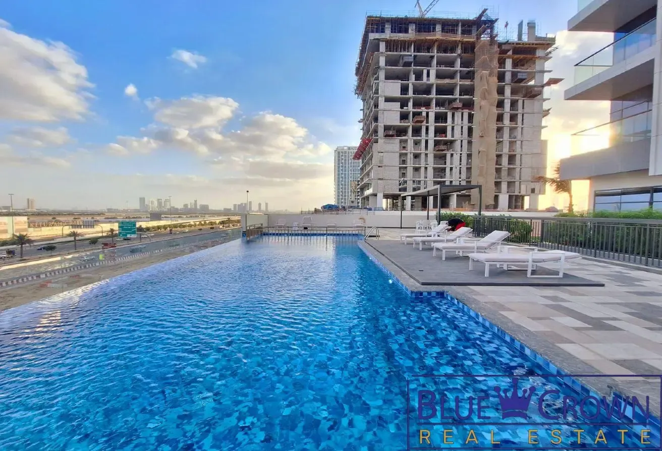 Spacious 1 Bedroom with Excellent Amenities