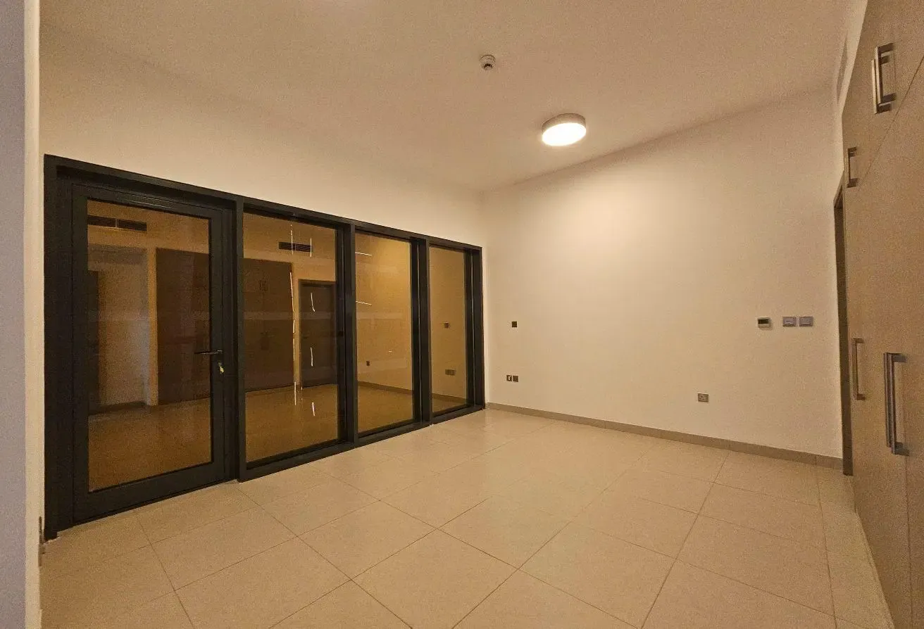 Spacious | Flexible # of Cheques | Family Bldg