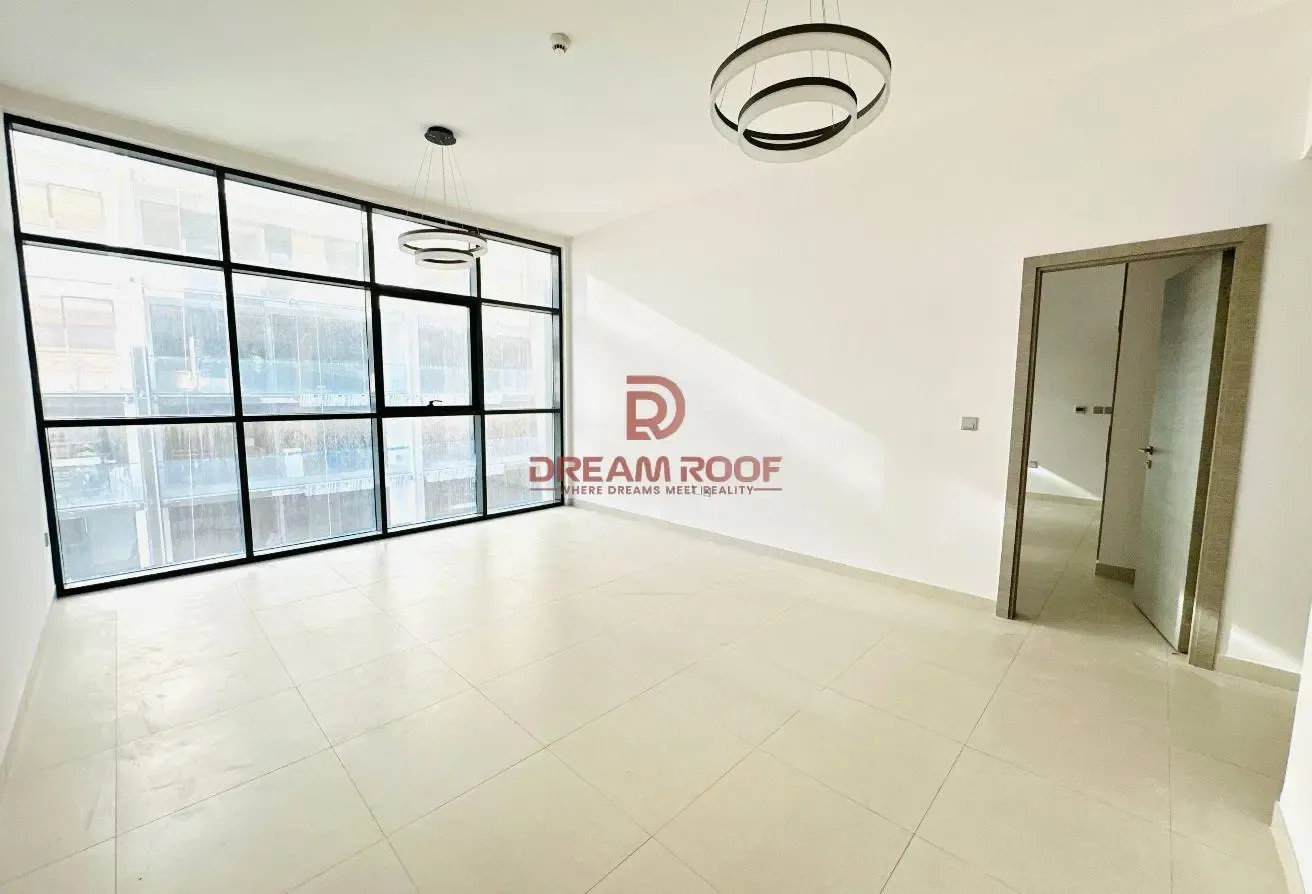 Spacious 1BHK- Ready To move - Family Building