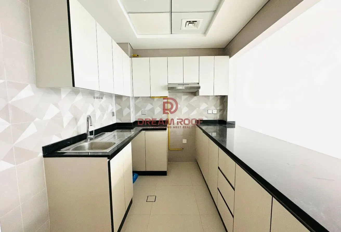 Spacious 1BHK- Ready To move - Family Building