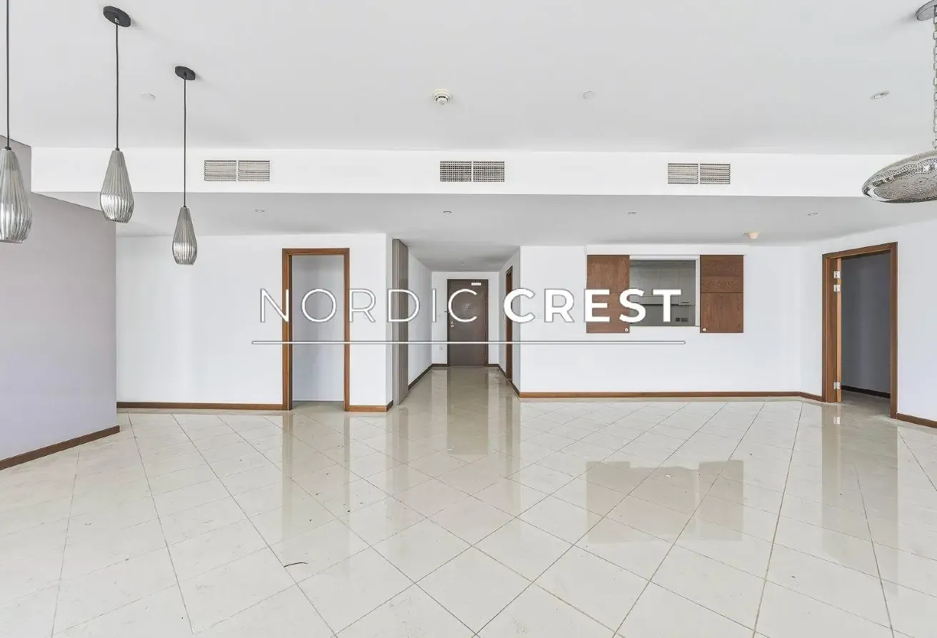 Spacious 3BR+Maids | Panoramic Views | Vacant Now