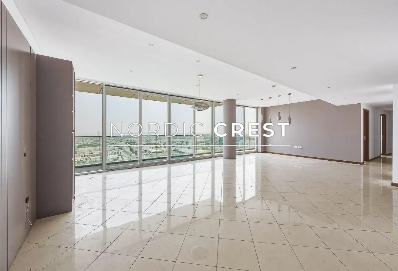 Spacious 3BR+Maids | Panoramic Views | Vacant Now