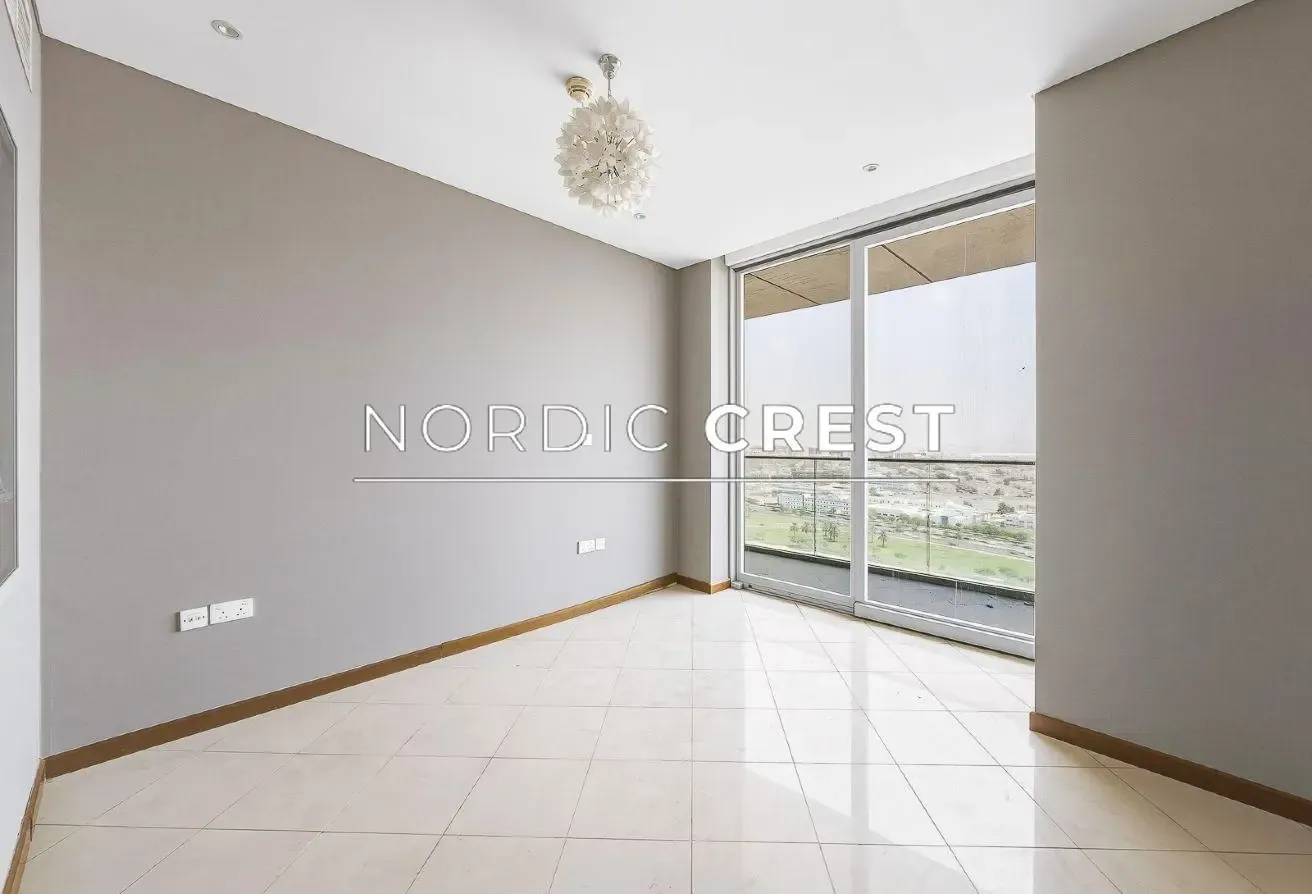 Spacious 3BR+Maids | Panoramic Views | Vacant Now